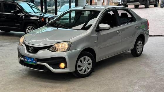 TOYOTA ETIOS 1.5 X SEDAN 16V FLEX 4P AUTOMÁTICO